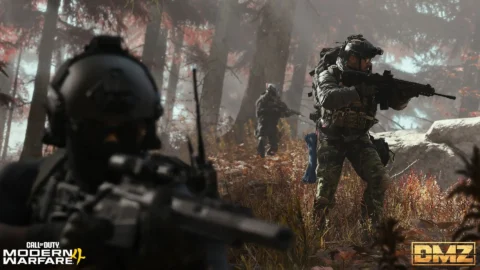 سربازان در حالت DMZ بازی Call of Duty: Modern Warfare در محیط جنگلی