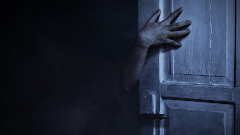 فروش بازی Phasmophobia به ۳۰ میلیون نسخه رسید؛ رویداد سالانه هالووین شروع شد | گیمفا